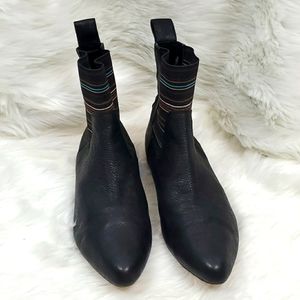 Joe's black ankle boots leather upper elastic detail booties size 9